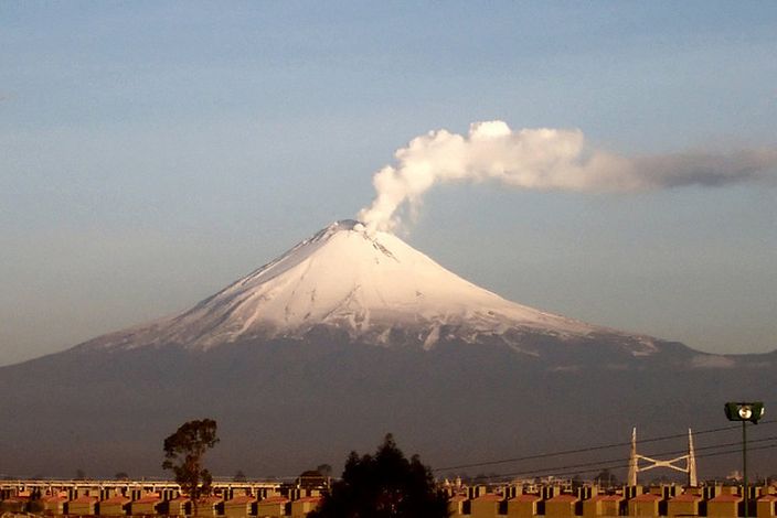 Popocatepetl, Mexico (Russ Bowling/Flickr)